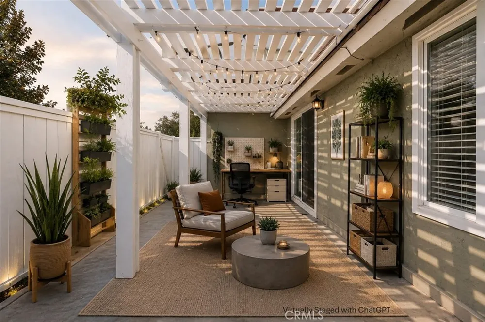 22932 Via Pimiento Mission Viejo, CA 92691