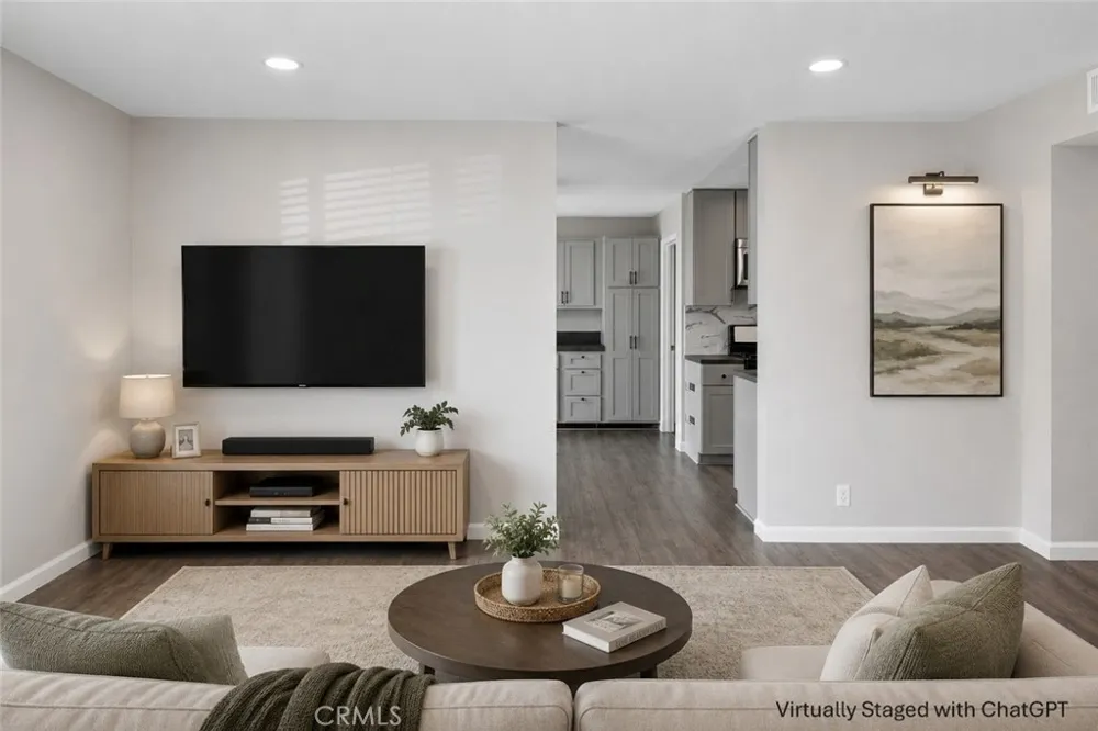 22932 Via Pimiento Mission Viejo, CA 92691