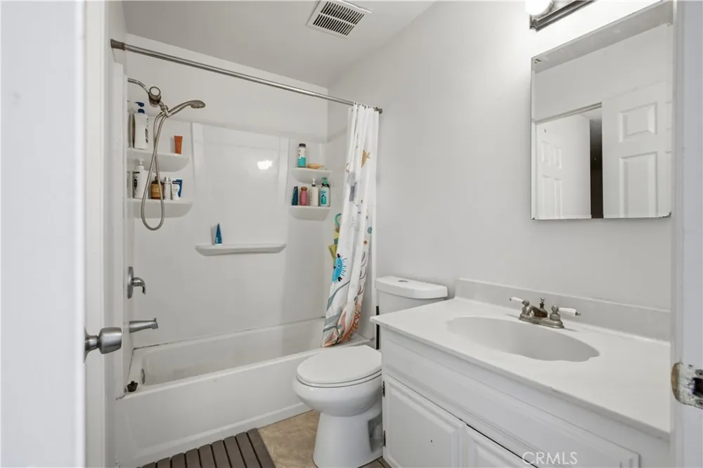 1434 Via Del Rio Corona, CA 92882