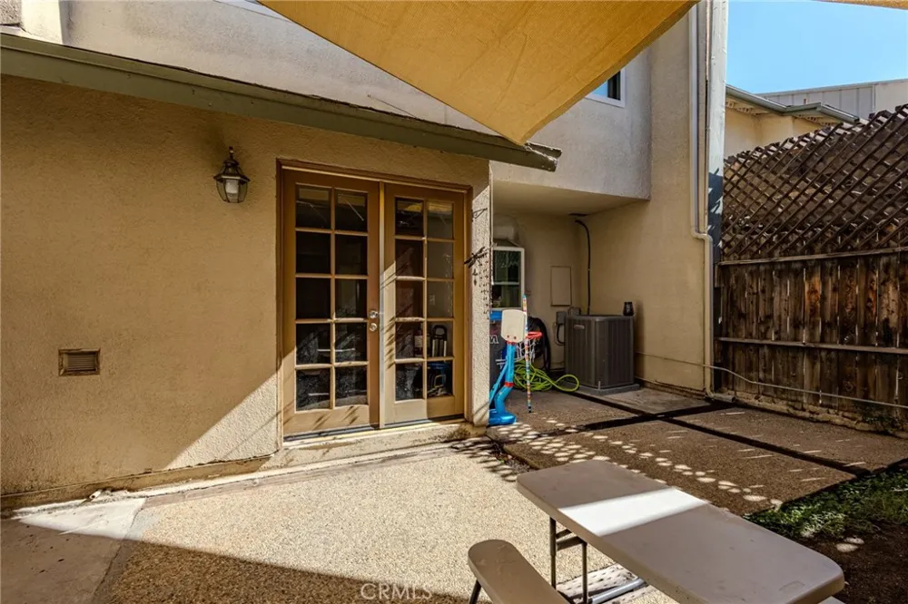 1434 Via Del Rio Corona, CA 92882