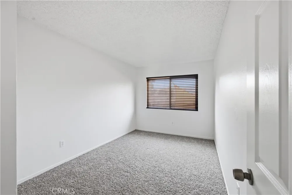 1434 Via Del Rio Corona, CA 92882
