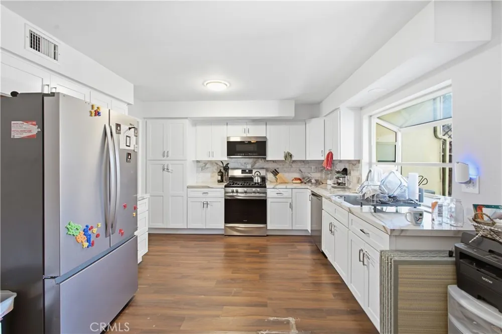 1434 Via Del Rio Corona, CA 92882
