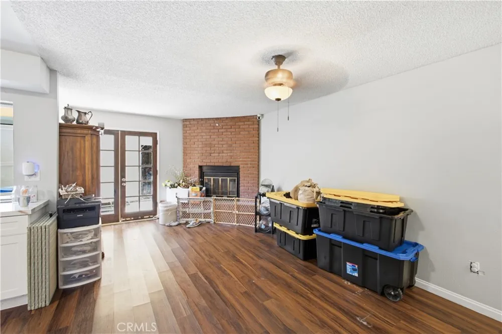 1434 Via Del Rio Corona, CA 92882