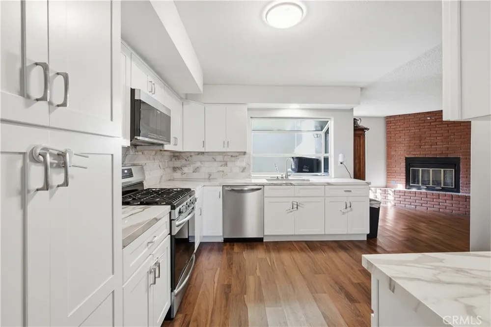 1434 Via Del Rio Corona, CA 92882