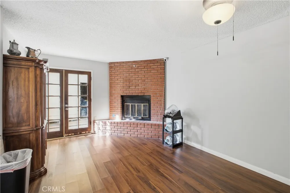 1434 Via Del Rio Corona, CA 92882