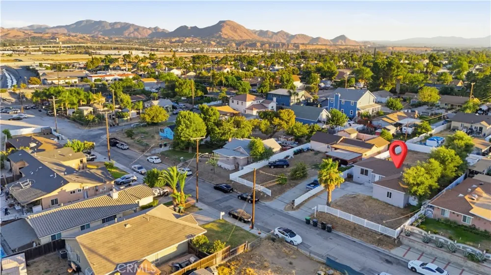 244 Glenwood Street Colton, CA 92324