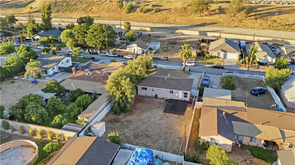 244 Glenwood Street Colton, CA 92324
