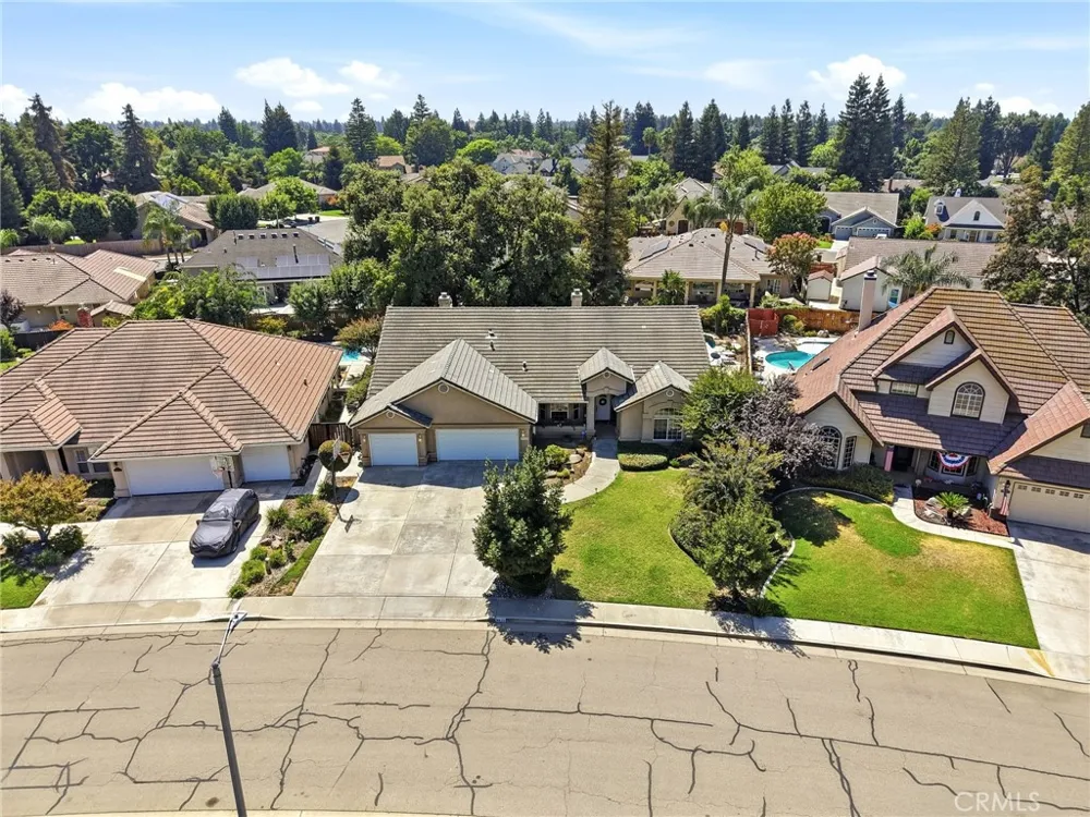 5535 W Vine Court Visalia, CA 93291