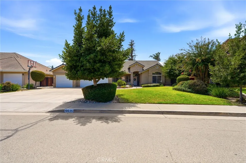 5535 W Vine Court Visalia, CA 93291