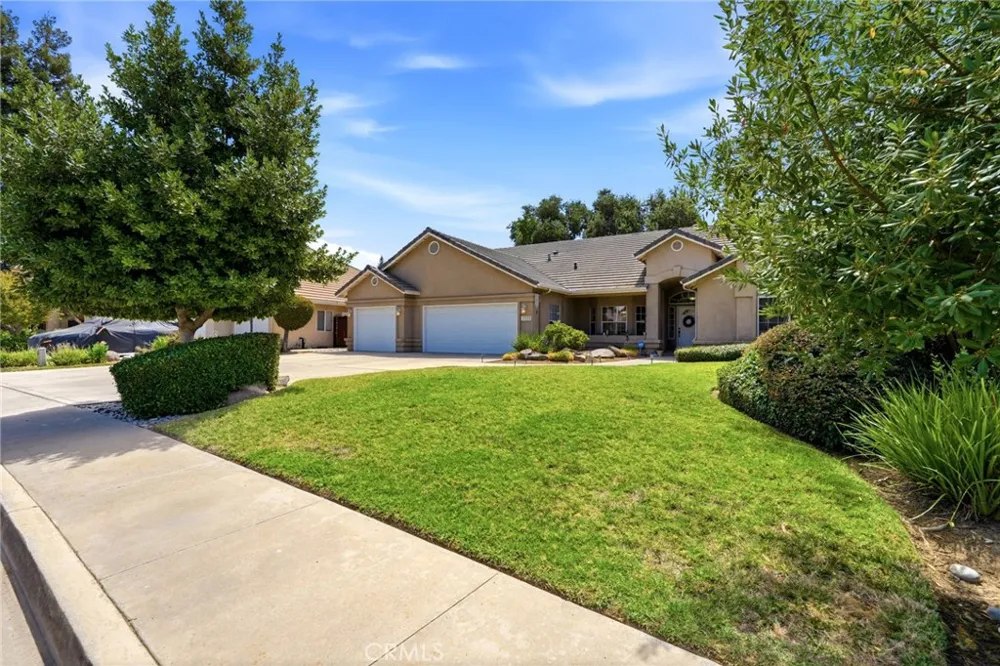 5535 W Vine Court Visalia, CA 93291