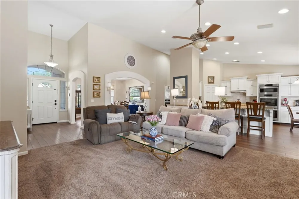 5535 W Vine Court Visalia, CA 93291