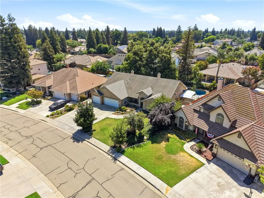 5535 W Vine Court Visalia, CA 93291