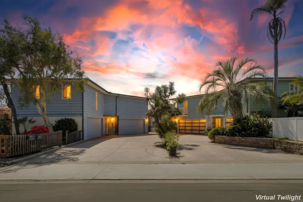 1660 Neptune Avenue Encinitas, CA 92024
