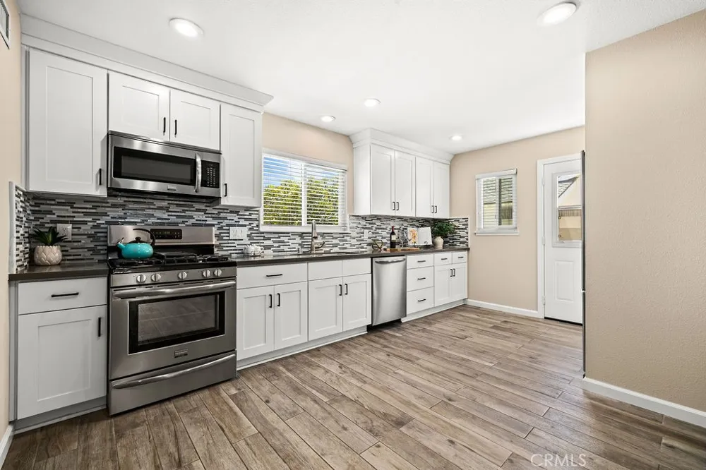 8181 Holland Drive Huntington Beach, CA 92647
