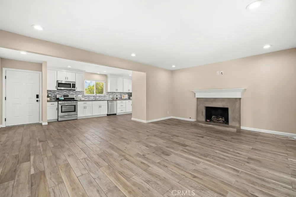 8181 Holland Drive Huntington Beach, CA 92647