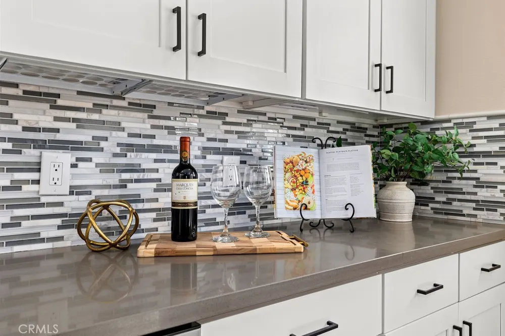 8181 Holland Drive Huntington Beach, CA 92647