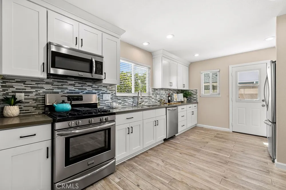 8181 Holland Drive Huntington Beach, CA 92647