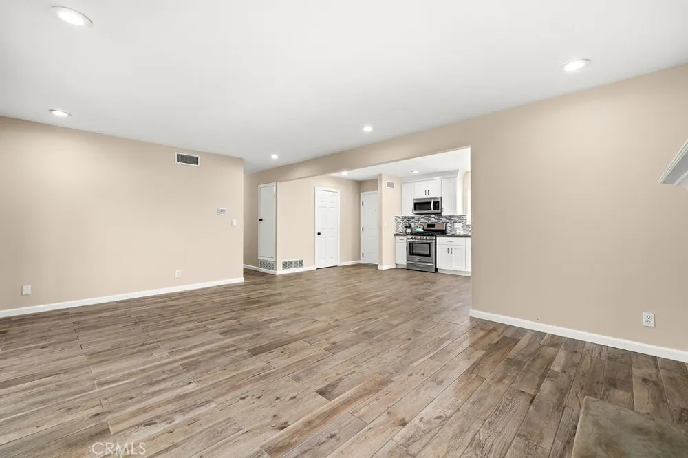 8181 Holland Drive Huntington Beach, CA 92647