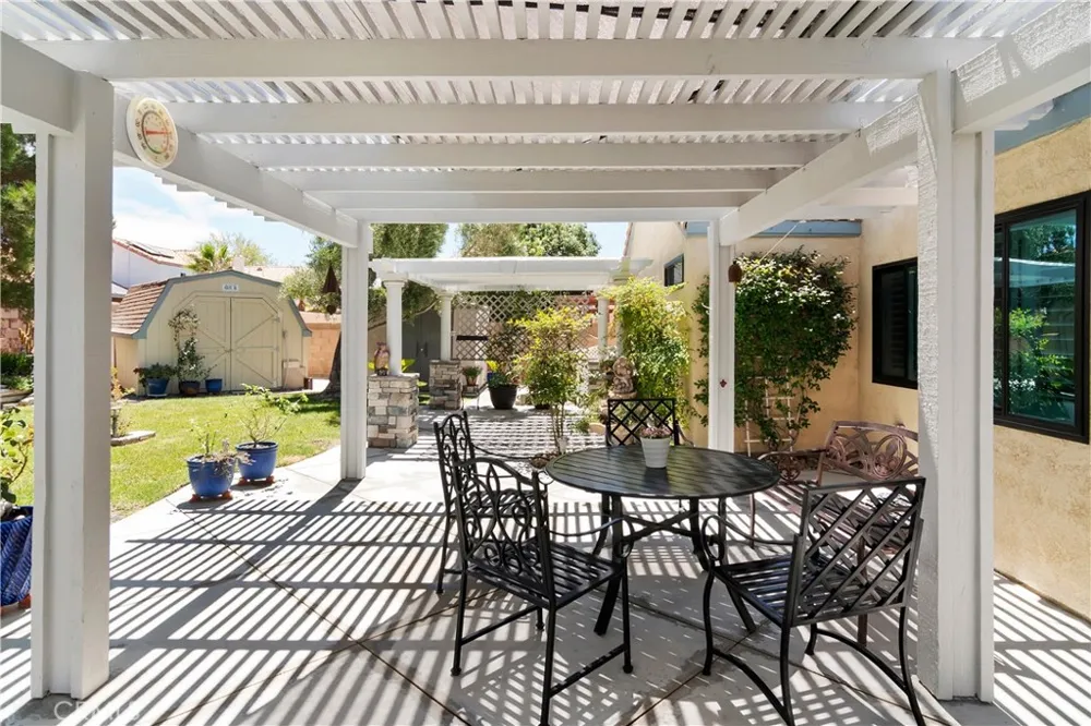44236 27th W Lancaster, CA 93536
