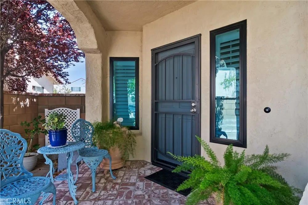 44236 27th W Lancaster, CA 93536