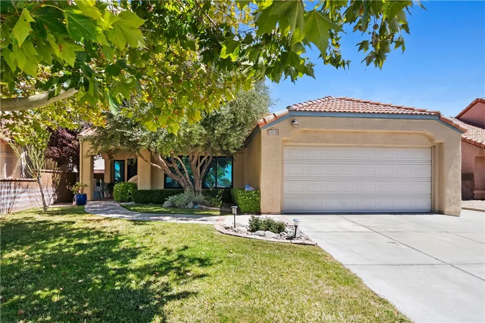 44236 27th W Lancaster, CA 93536