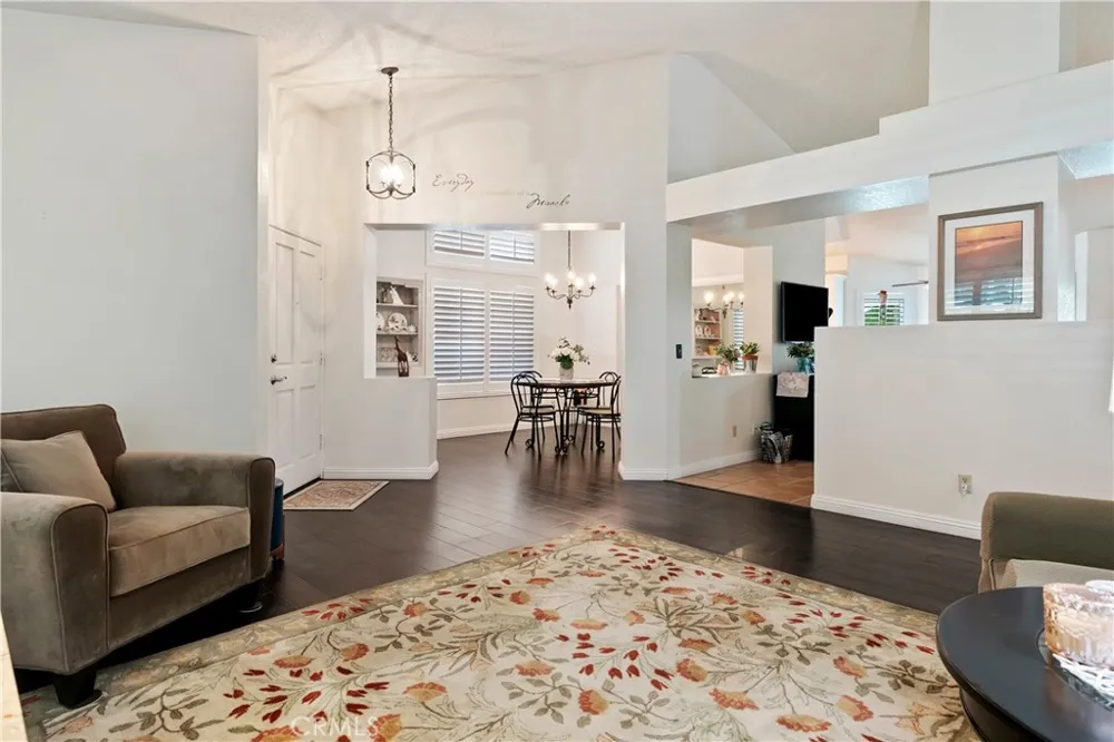44236 27th W Lancaster, CA 93536