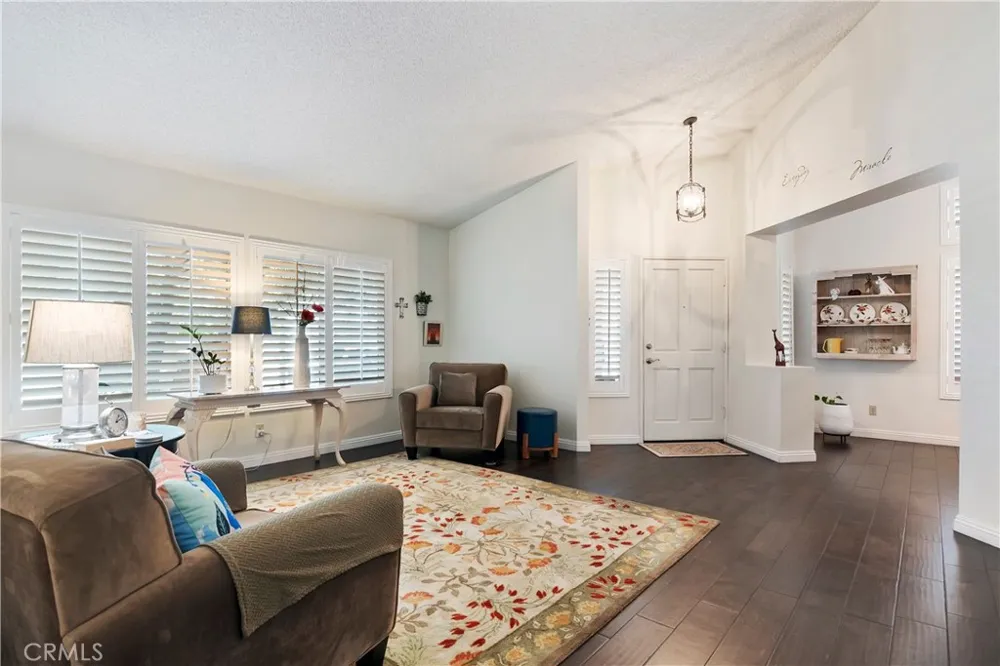 44236 27th W Lancaster, CA 93536