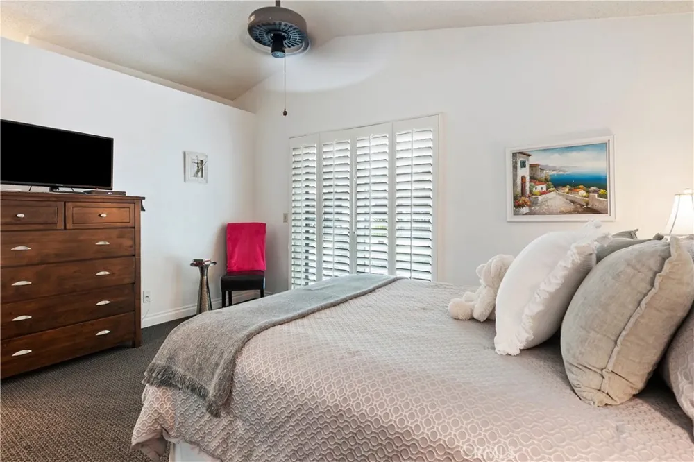 44236 27th W Lancaster, CA 93536