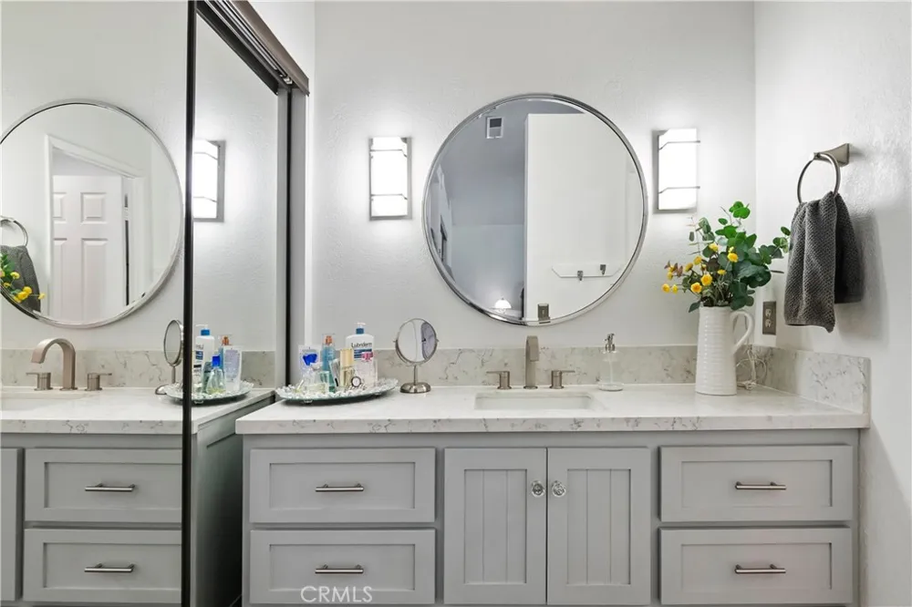 44236 27th W Lancaster, CA 93536