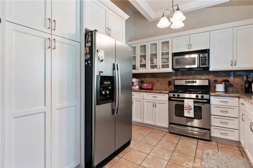 44236 27th W Lancaster, CA 93536