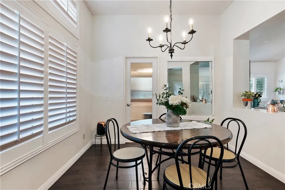 44236 27th W Lancaster, CA 93536