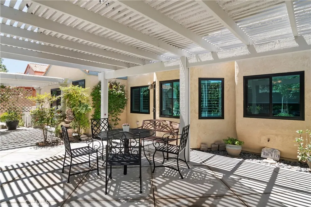 44236 27th W Lancaster, CA 93536