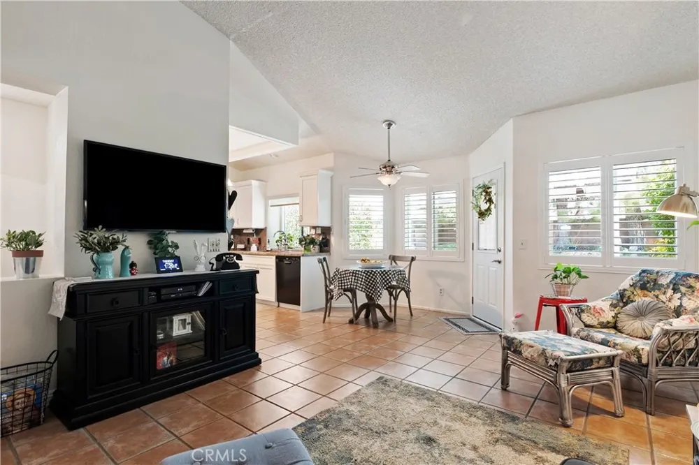 44236 27th W Lancaster, CA 93536