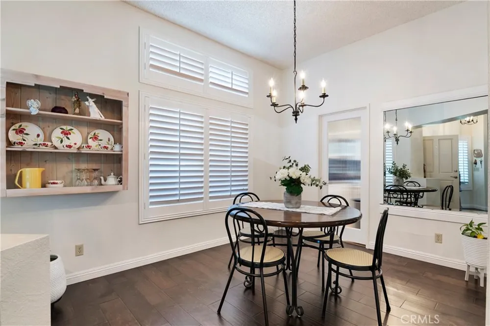 44236 27th W Lancaster, CA 93536