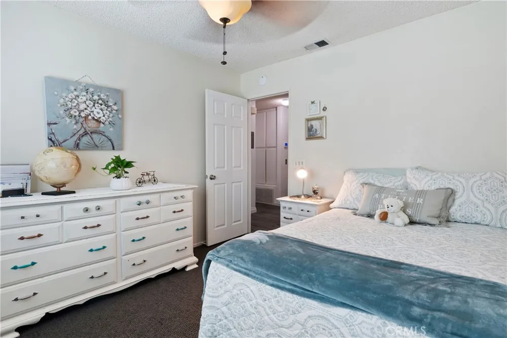 44236 27th W Lancaster, CA 93536