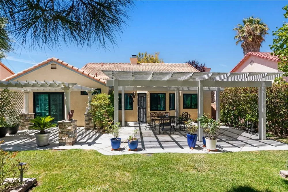 44236 27th W Lancaster, CA 93536