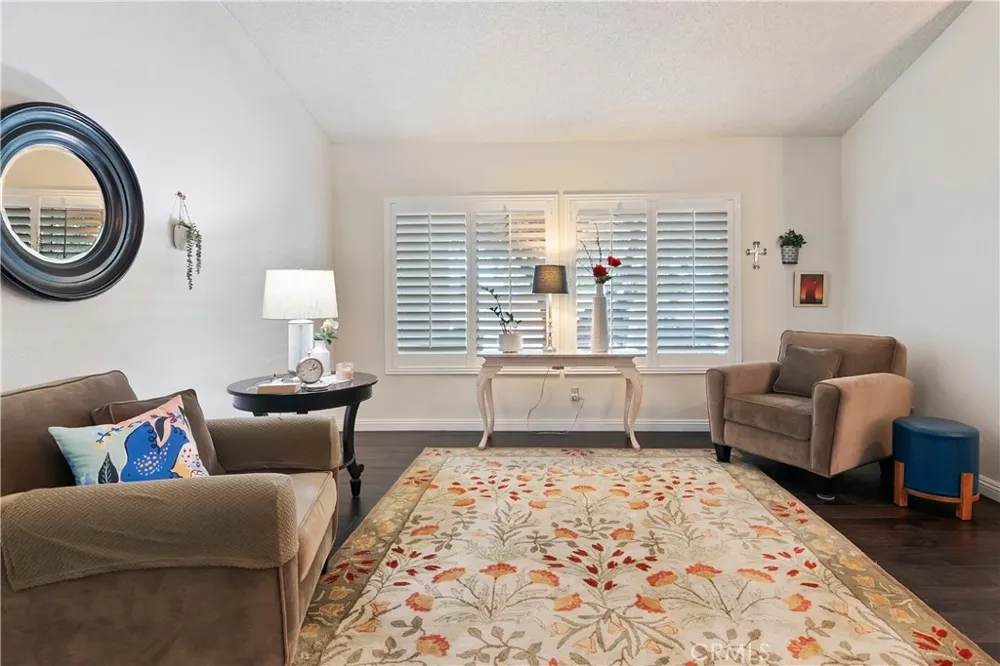44236 27th W Lancaster, CA 93536