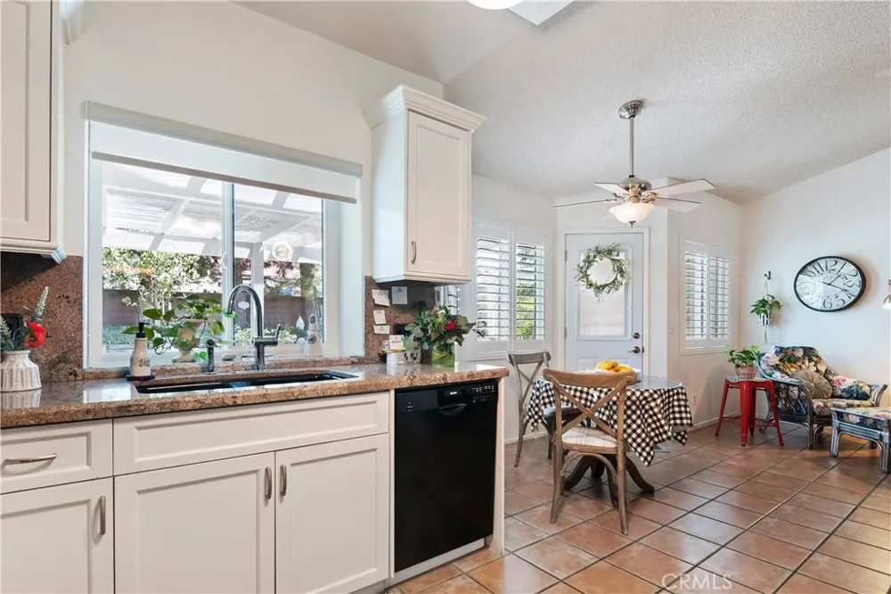 44236 27th W Lancaster, CA 93536