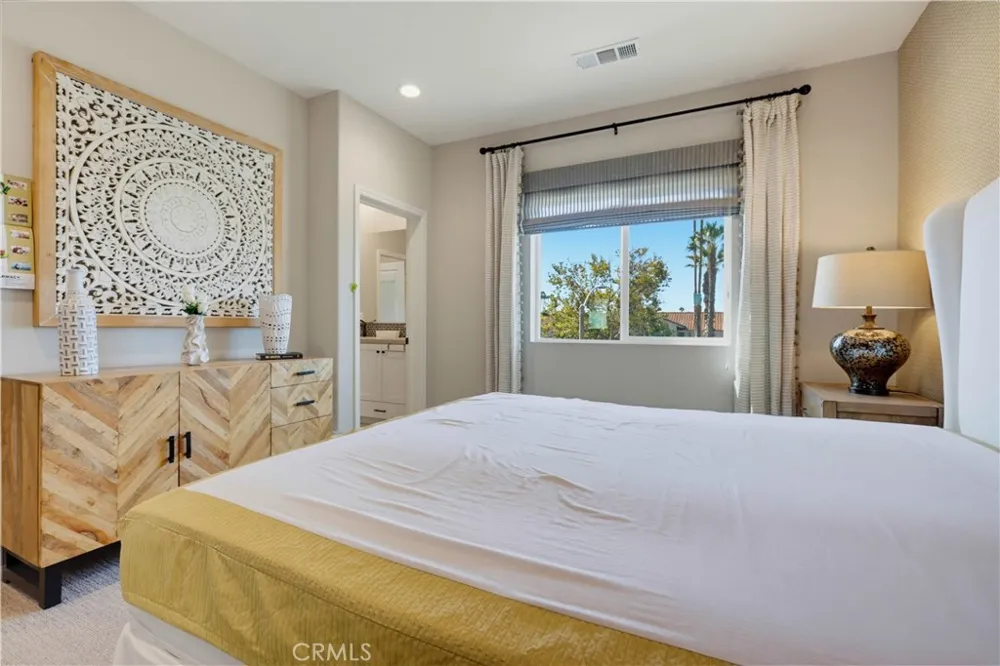 3320 W Mirano Anaheim, CA 92801