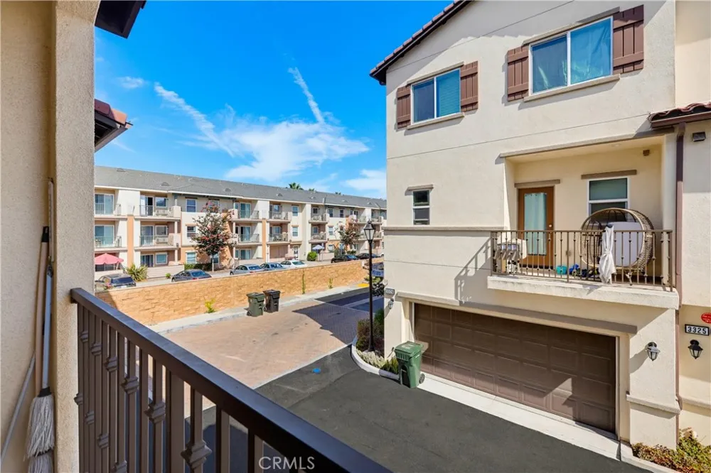 3320 W Mirano Anaheim, CA 92801