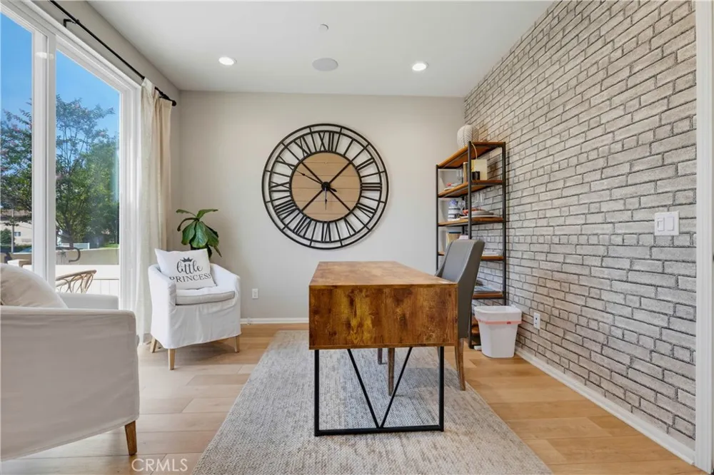 3320 W Mirano Anaheim, CA 92801
