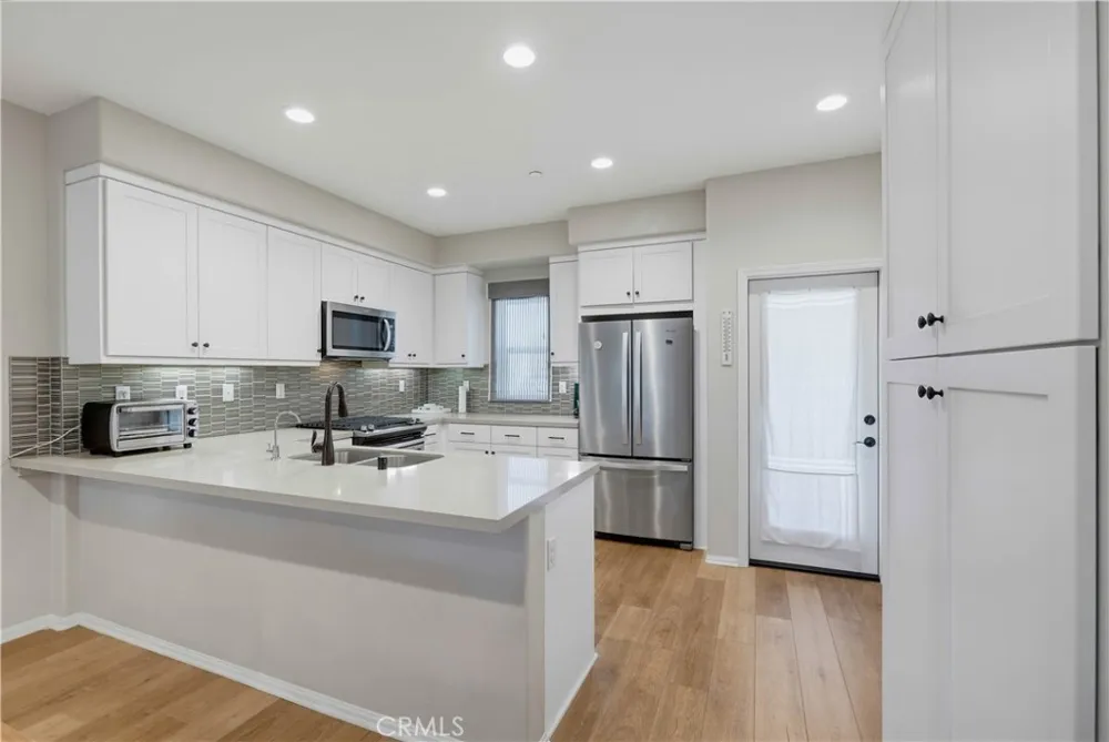 3320 W Mirano Anaheim, CA 92801