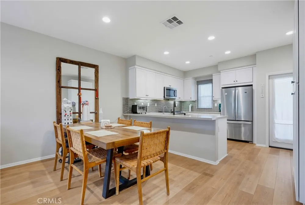 3320 W Mirano Anaheim, CA 92801