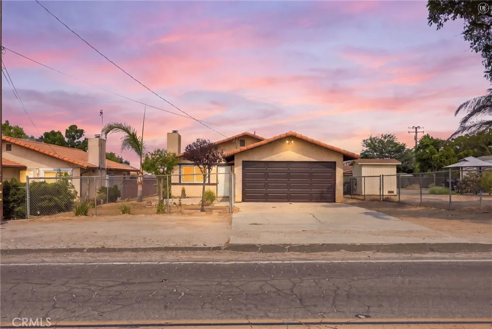 19794 Hansen Nuevo, CA 92567
