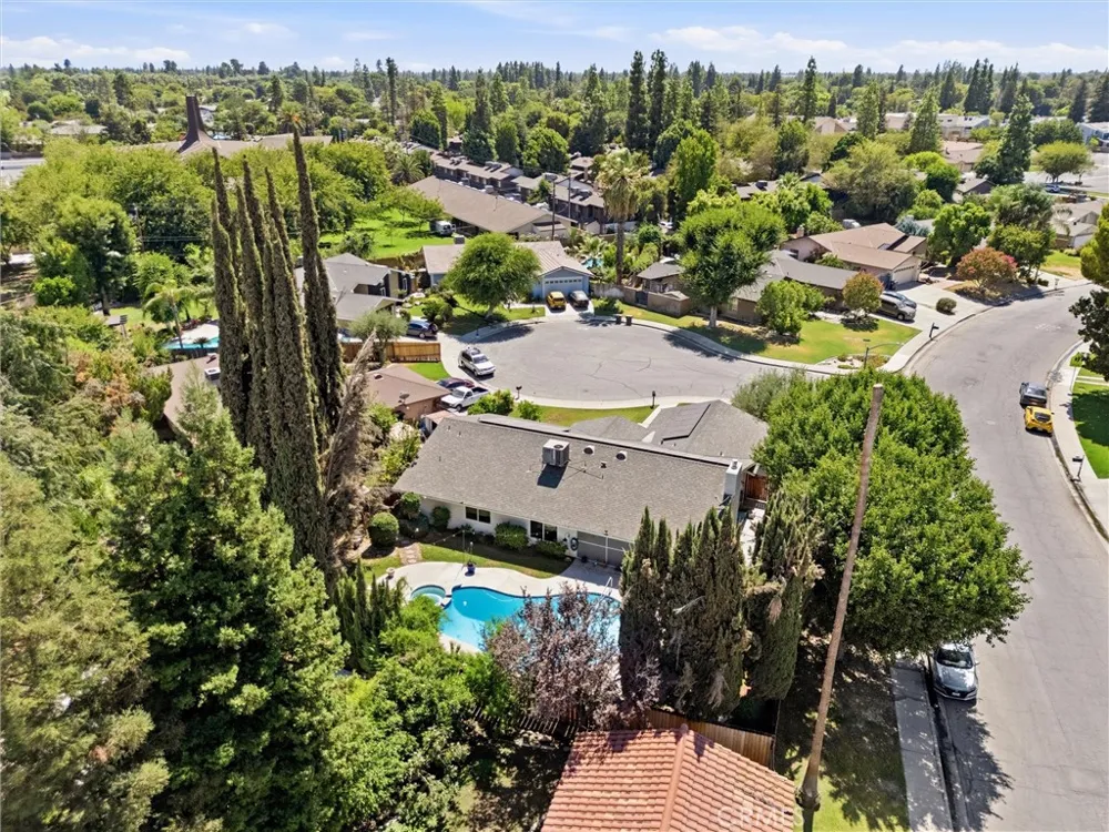 308 Swan Court Bakersfield, CA 93309