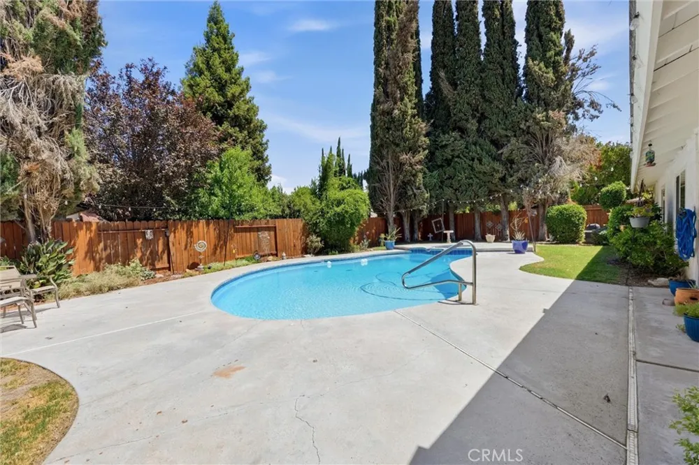 308 Swan Court Bakersfield, CA 93309