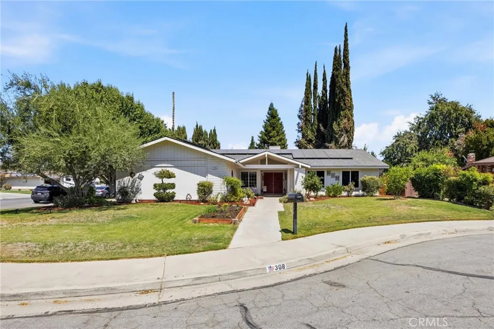 308 Swan Court Bakersfield, CA 93309