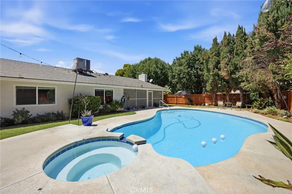 308 Swan Court Bakersfield, CA 93309