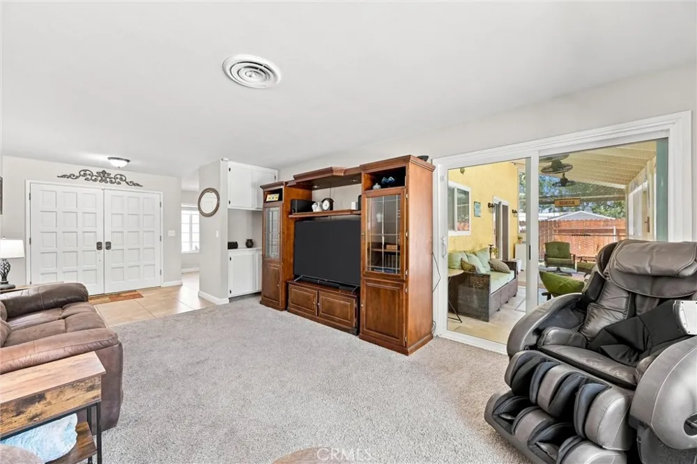 308 Swan Court Bakersfield, CA 93309