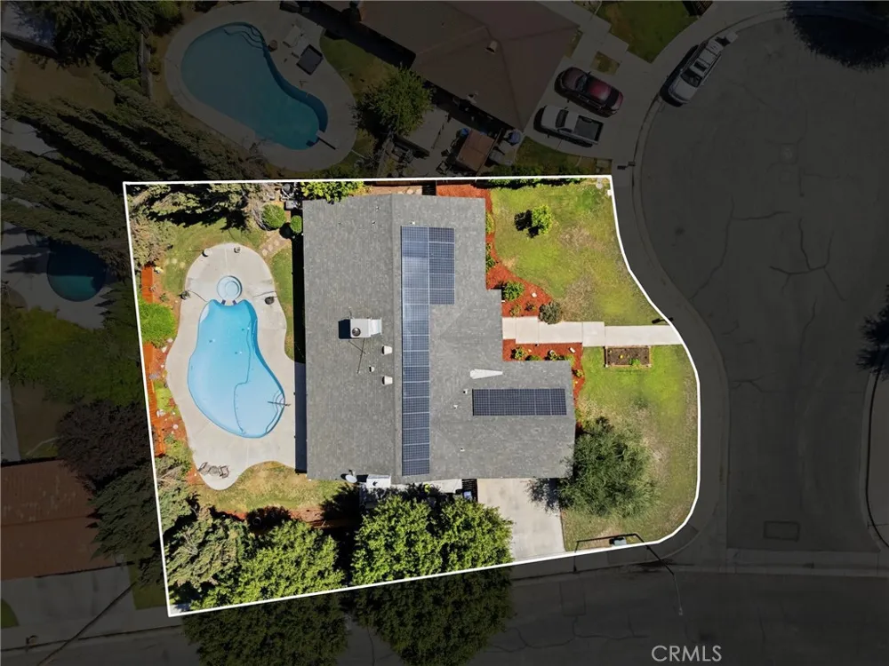 308 Swan Court Bakersfield, CA 93309